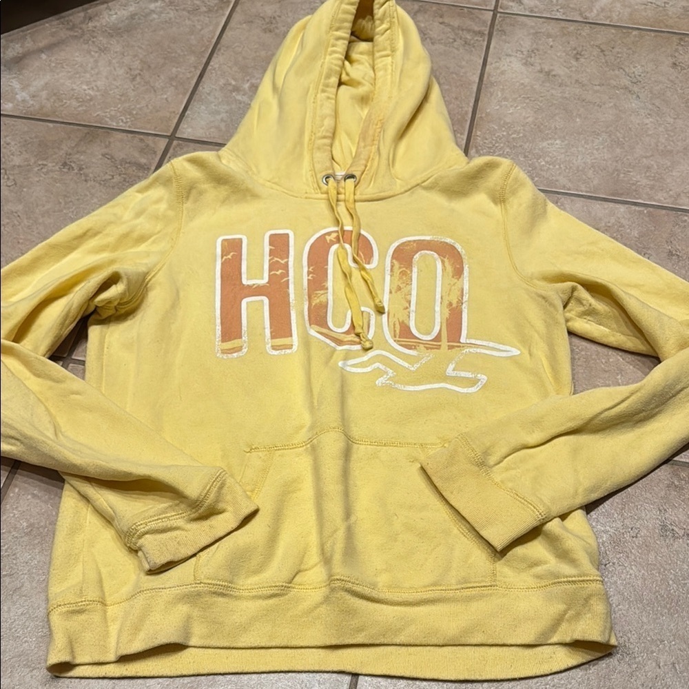 Hollister Yellow Sweatshirt Hoodie with White Accents